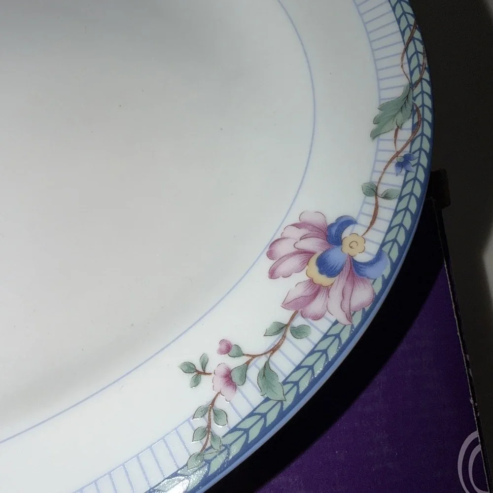 Oneida fine porcelain